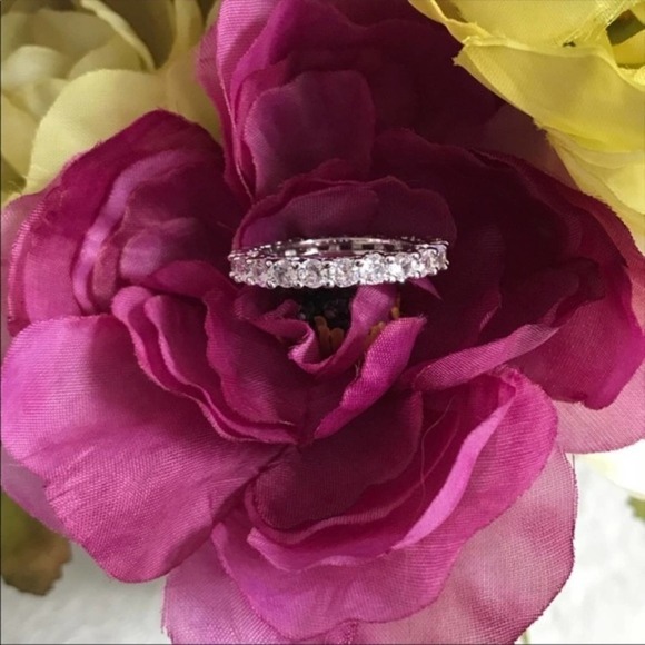 Sterling Silver Diamond Filigree Ring - Picture 8 of 16